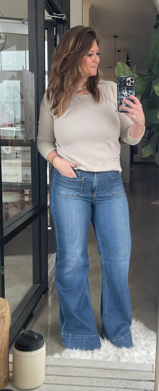 Risen Dark Wash Patch Pocket Flare