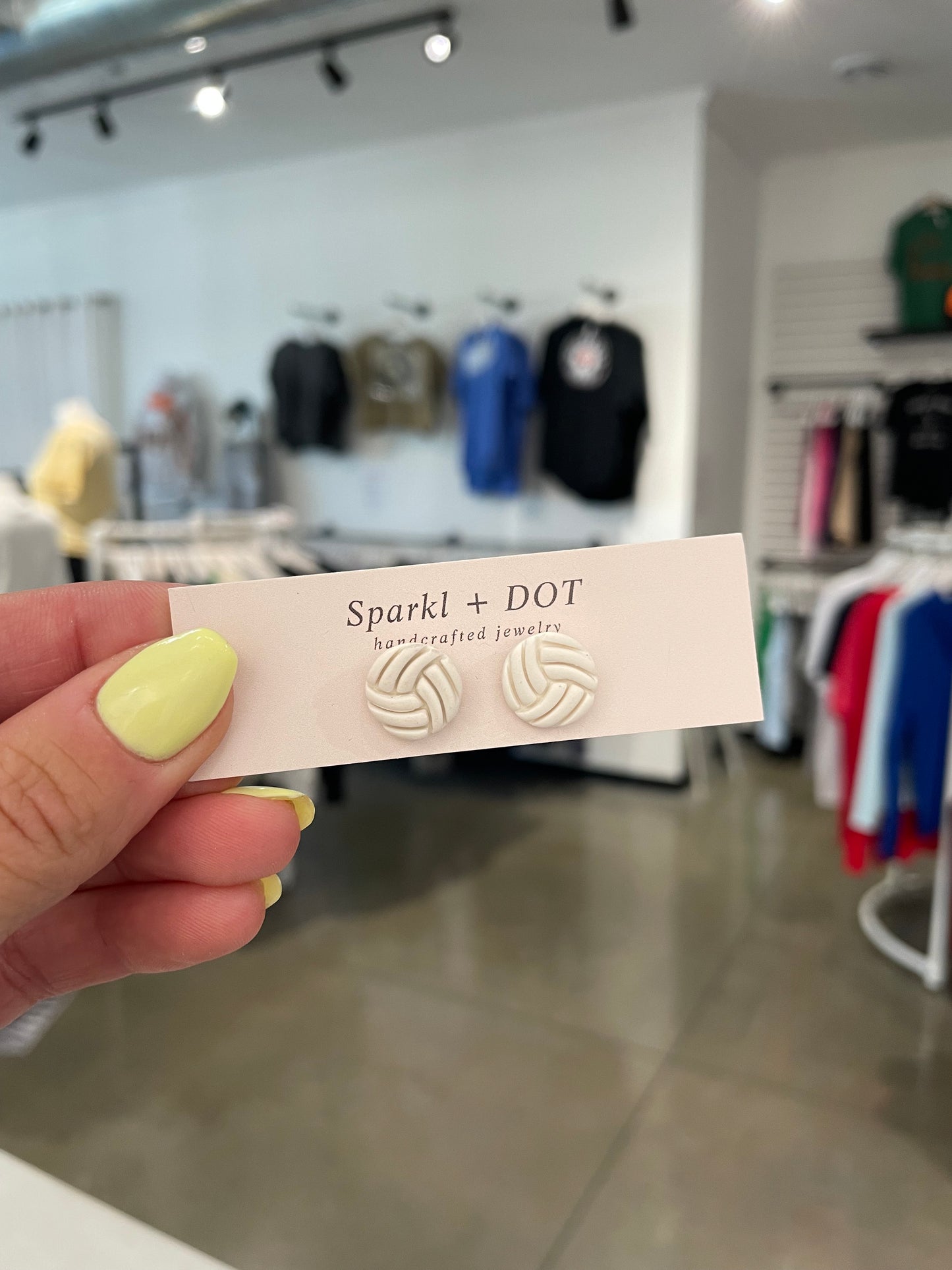 Sparkl+Dot Volleyball Studs