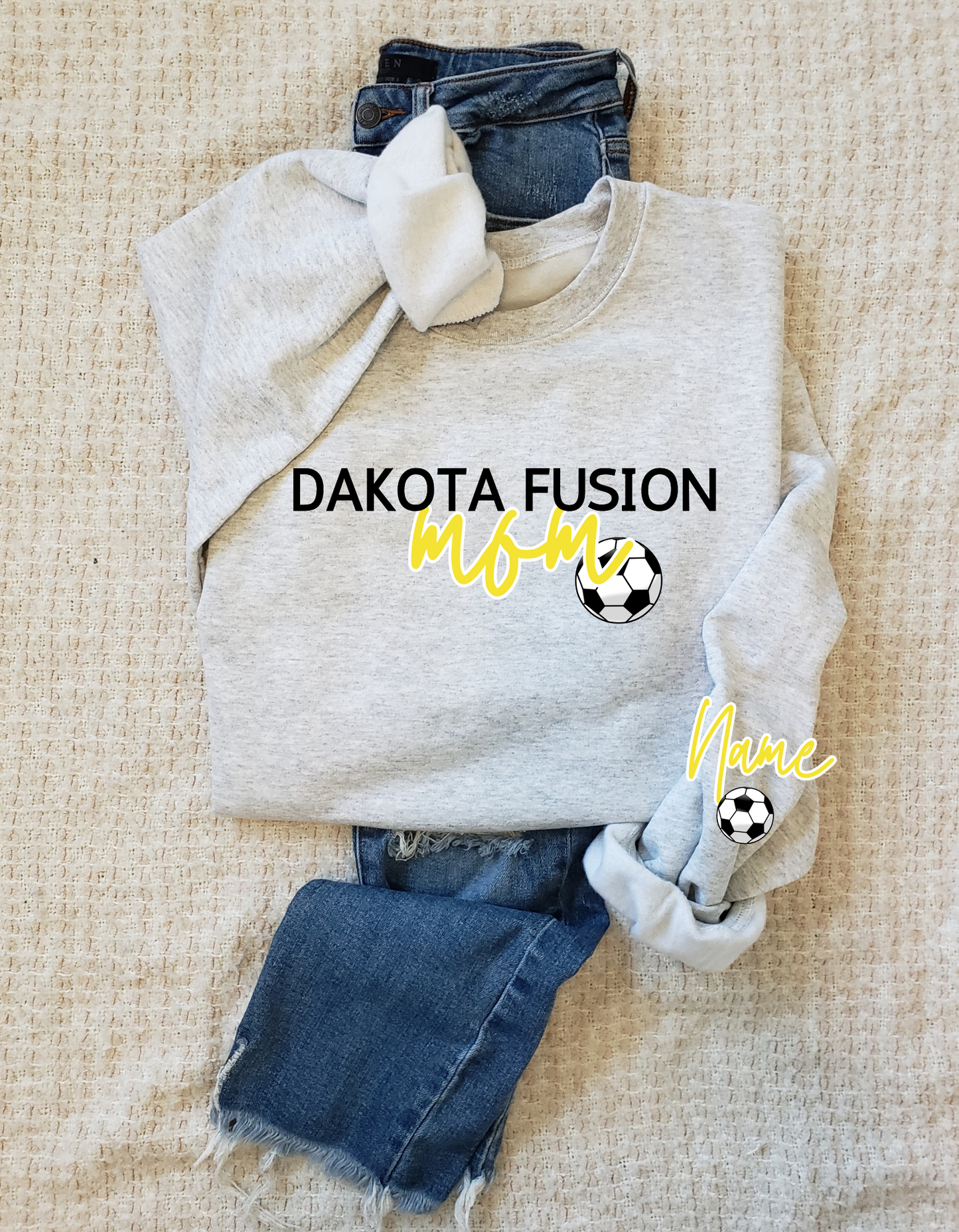 Dakota Fusion Mom Crew with Sleeve
