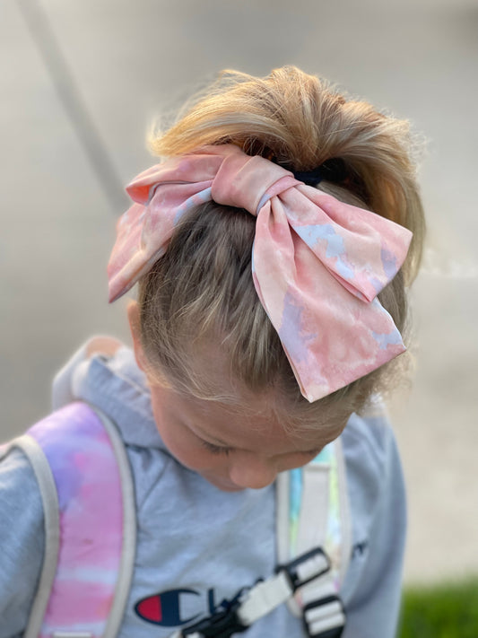 Oversized Bow Tie Dye Hair Clip